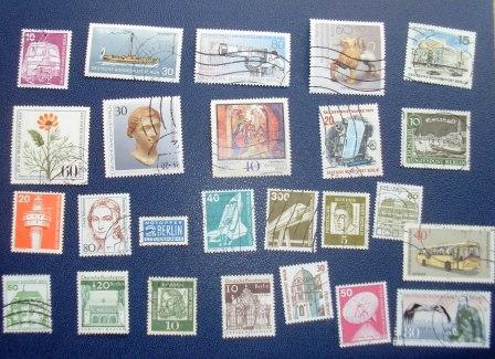 00702 25 Briefmarken aus Berlin